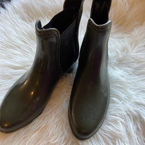 Hunter Green Rubber Booties Size 8